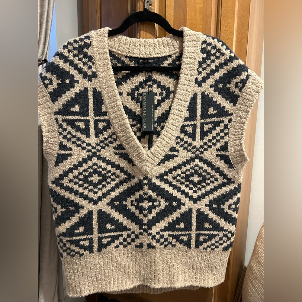 Banana Republic Oversized Sweater vest